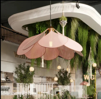 PetalLuxe – Natural Elegance Flower Leaf Pendant Light