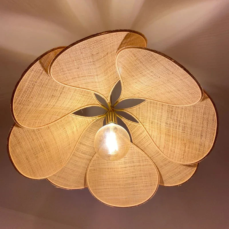 PetalLuxe – Natural Elegance Flower Leaf Pendant Light