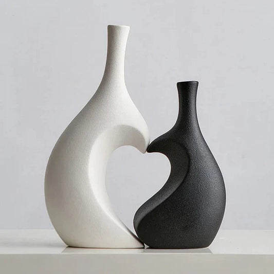 Vase en céramique en forme de cœur